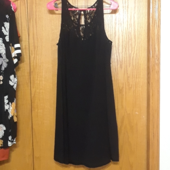 Dresses & Skirts - 💙 Lace maternity dress